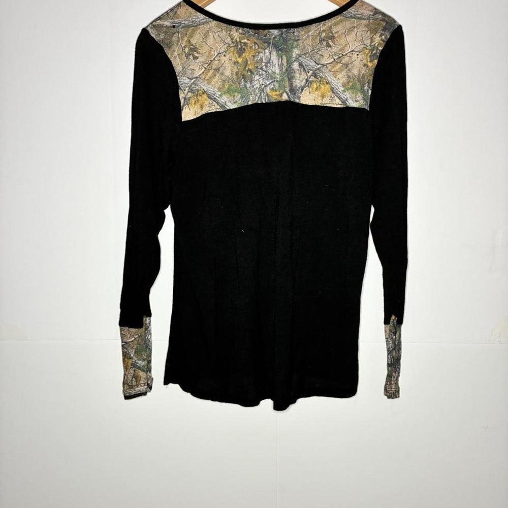 Realtree camo long sleeve womens shirt with black body and camouflage - Picture 2 of 3